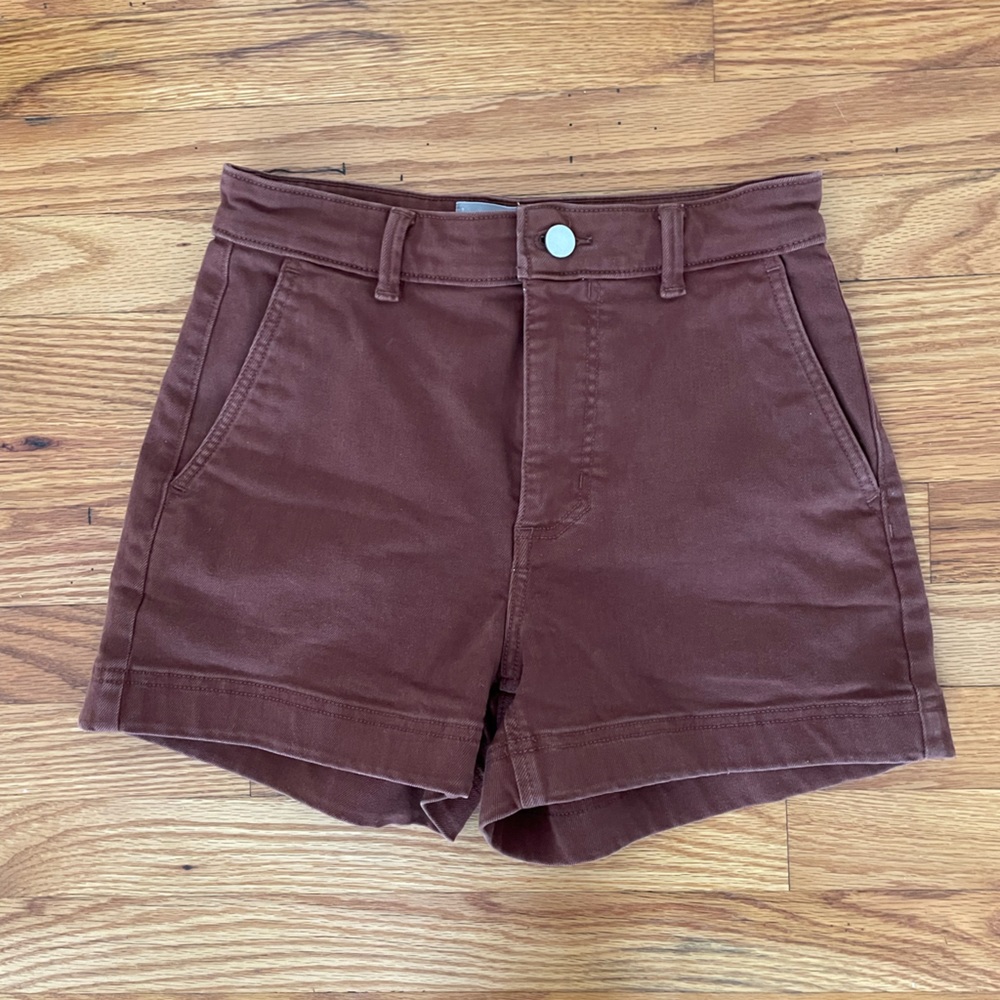 Everlane shorts